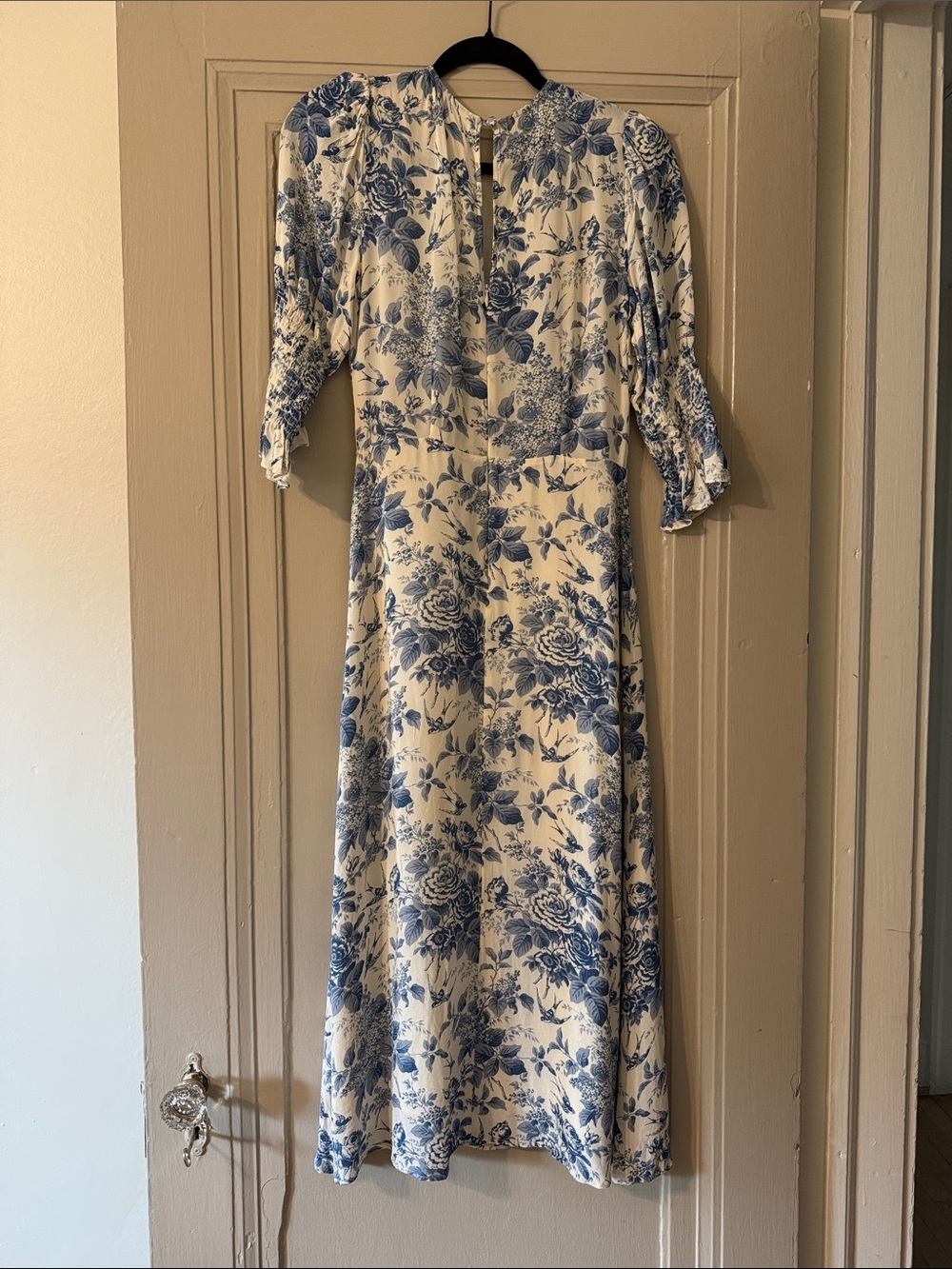 Reformation Blue and Cream Floral Midi Dress - Picture 4 of 7